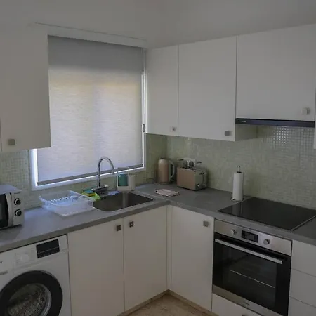 Cozy 2 Bdr Nicosia City Free Parking Wifi Exterior foto