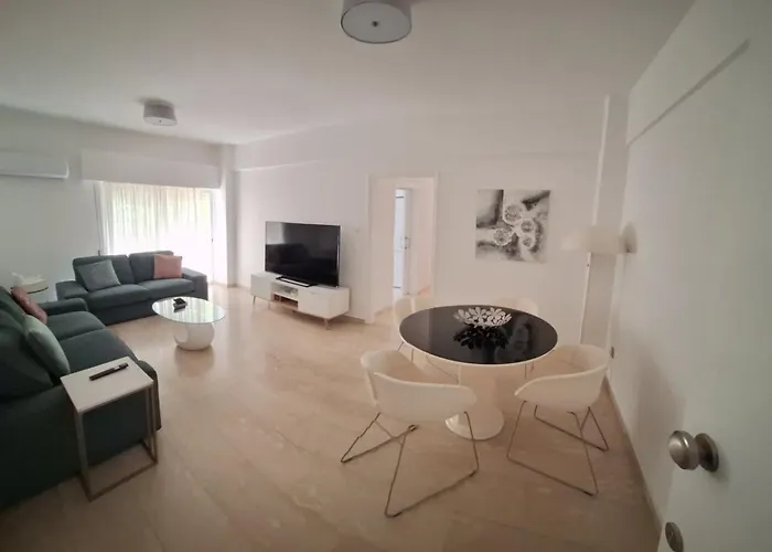 Cozy 2 Bdr Nicosia City Free Parking Wifi